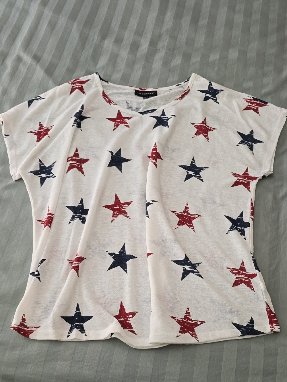 Lane Bryant White Short Sleeve Tee with Red & Navy Star Print